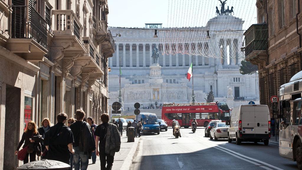 Monti Apartment Rome Luaran gambar